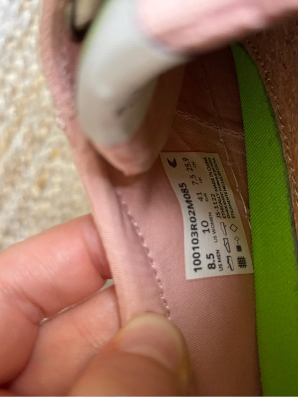 Cariuma rose pink canvas sneakers size women’s 10
